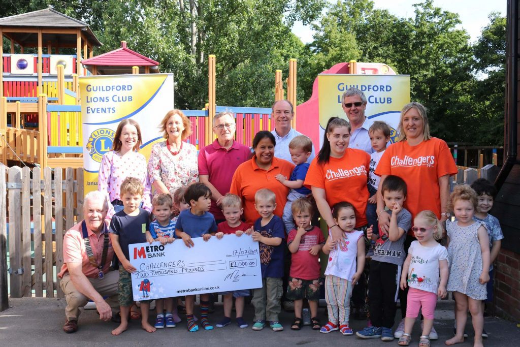 Presentation-of-LNSP-Cheque-to-Challengers-17-07-19