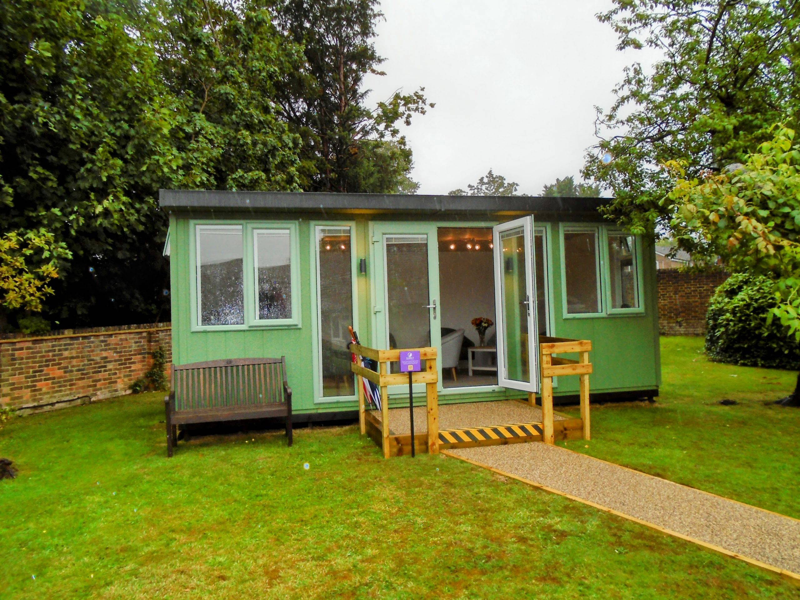 Hedgers Almshouses, Merrow –  new garden room